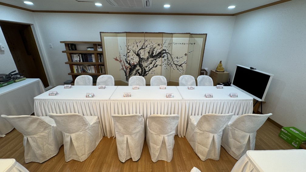 행사용의자(오리의자)